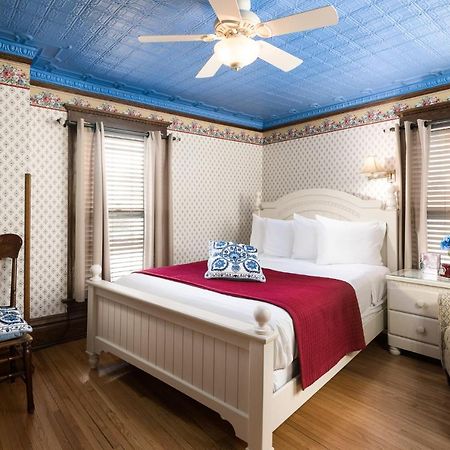 Westby House Inn Bagian luar foto