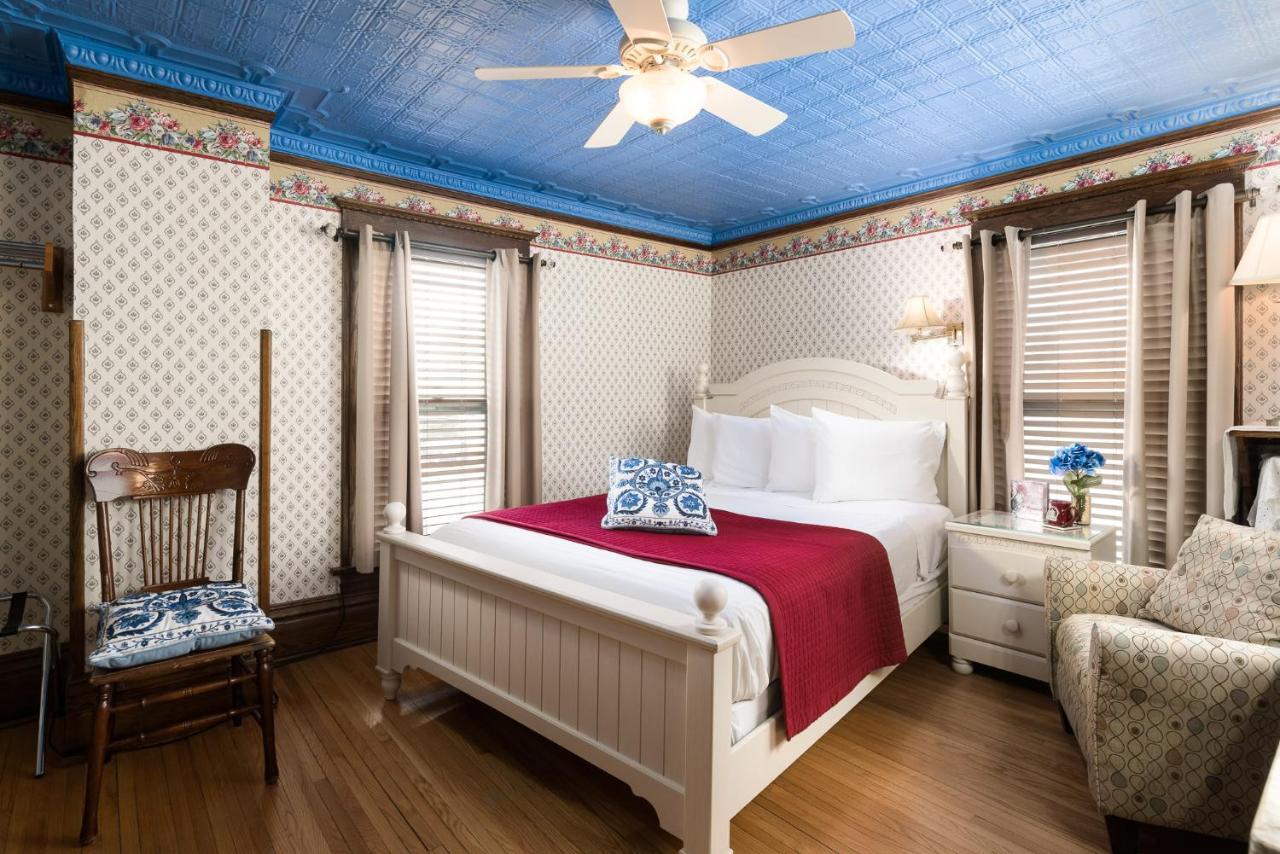 Westby House Inn Bagian luar foto